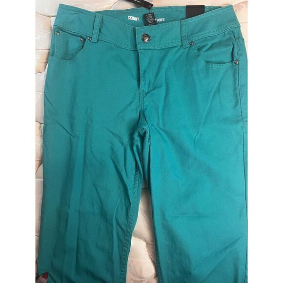 Lane Bryant Denim - NWT LANE BRYANT Women's Green Jeans SIZE 14 SKINNY STRECH DENIM Tapered New